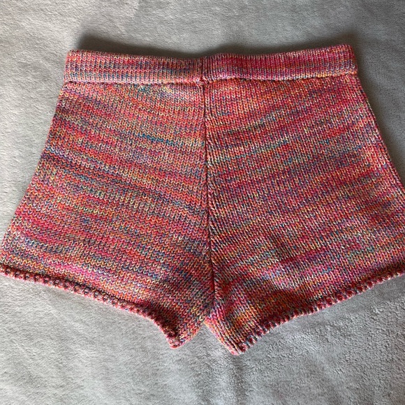 Bcbg maxazaria sweater shorts in size Xs multi coloured knitted - Picture 3 of 7